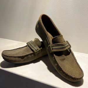 Zara suede khaki green loafers size 9 / 42
